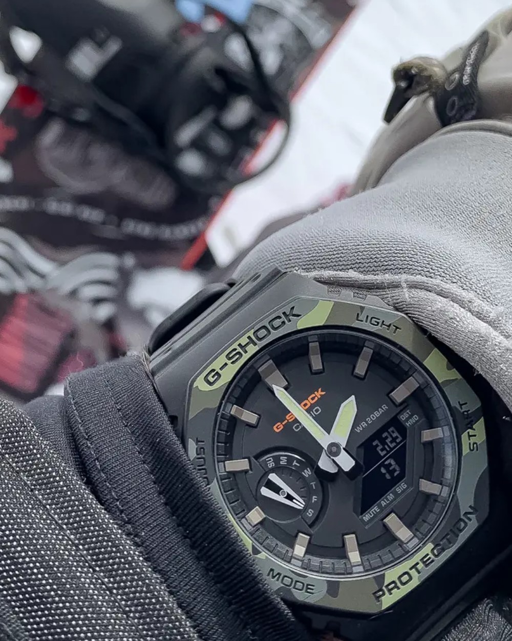 G-SHOCK GA-2100SU-1AER - Slika 2