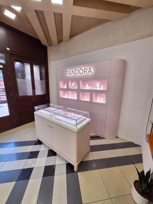 Pandora narukvica 598827C01
